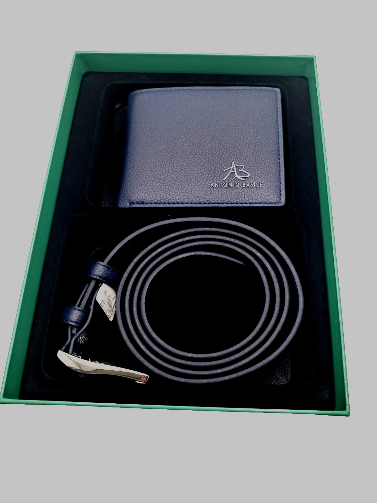 Box-Ecopelle-Portafoglio-e-Cintura-Uomo-Blu-Antonio-Basile-1